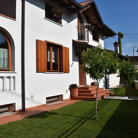 Al Vecchio Glicine Bed & Breakfast Gábria